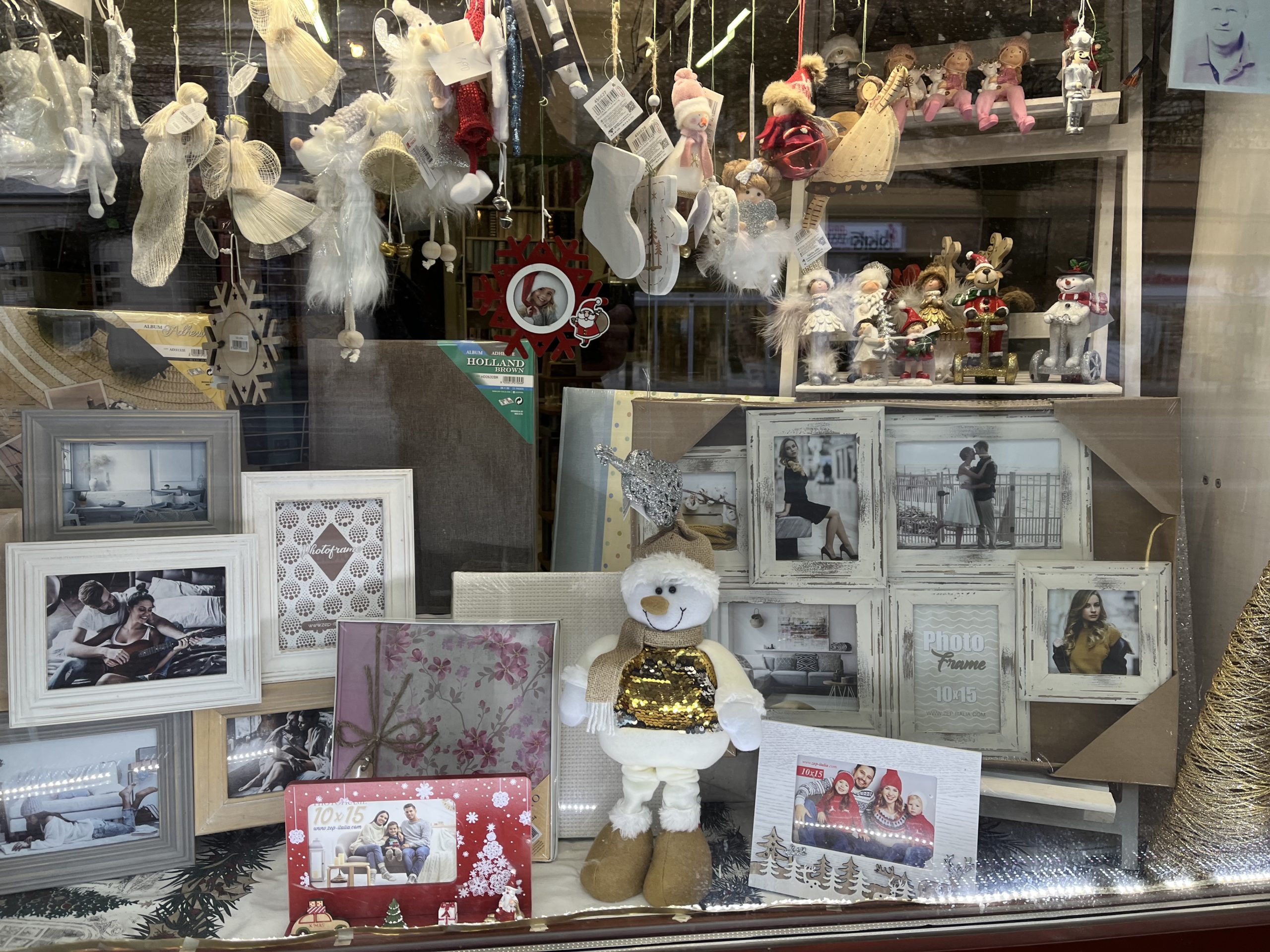 predaj fotoalbumov a fotoramcekov